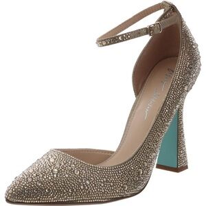 Betsey Johnson Ramsey Heel size 7.5 (SKU#N13)